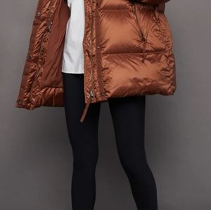 Varley Canton Down Jacket. Brand New